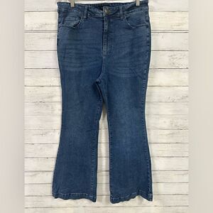 FOREVER 21 High Waist Flare Jeans